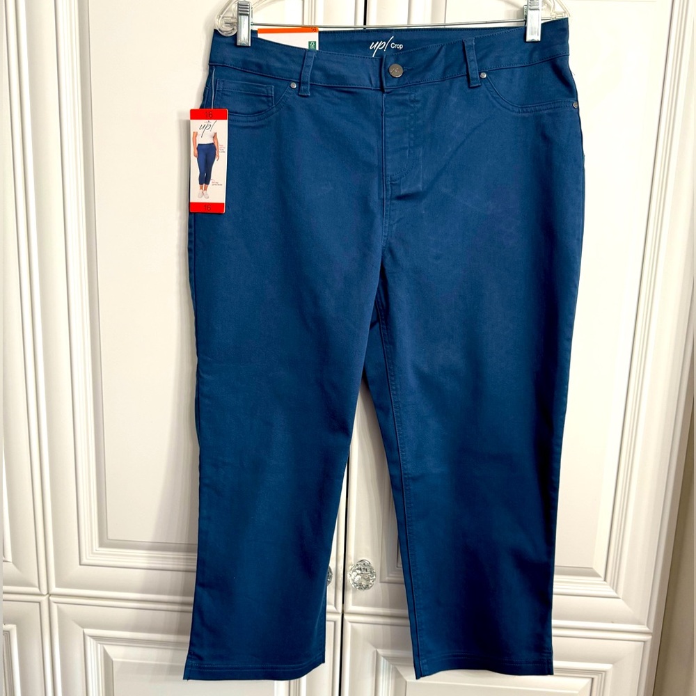 NWT UP! Women’s Size 16 Pull-On Crop Pants in Blue Faux Zipper and Front Pockets